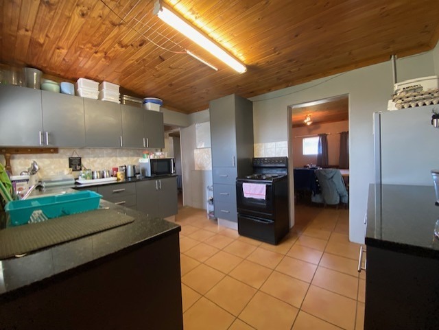 6 Bedroom Property for Sale in Hartebeesfontein Western Cape